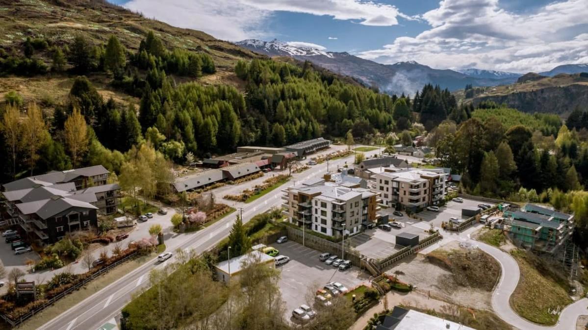 Vue Alpine - La Residence Du Parc Queenstown Exterior foto